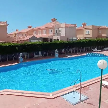 Surycan Tropical Garden Apartment *